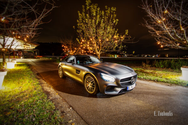 Nachtaufnahme eines Mercedes Benz AMG GTS zur Weihnachtszeit in Esslingen. Bild entstanden auf Einladung von Mercedes Benz