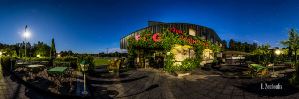 Rundumaufnahme bei Vollmond beim Fußballplatz am Weingarten des FC Gärtringen in einem 360 Grad Panorama