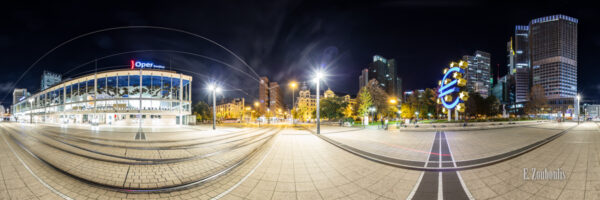 Frankfurt Willy Brandt Platz Panorama - 360 Grad Fotografie am Willy-Brandt-Platz in Frankfurt mit Blick auf die Oper und den Eurotower bei Nacht