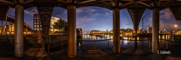 Speicherstadt Hamburg Panorama - 360 Grad Panorama an der Speicherstadt in Hamburg bei Nacht unter der Hafenbrücke für Liebende