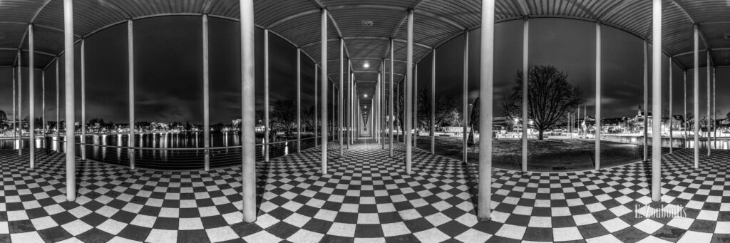 360 Grad Panorama Bild an der Wandelhalle in Böblingen in Schwarz Weiß